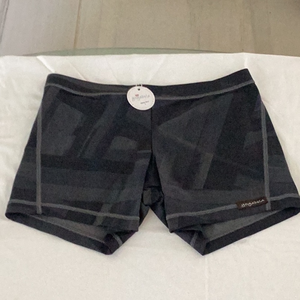 Yogabela Men’s Grey Short’s Large
